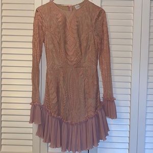 Selfie Leslie dress worn twice!